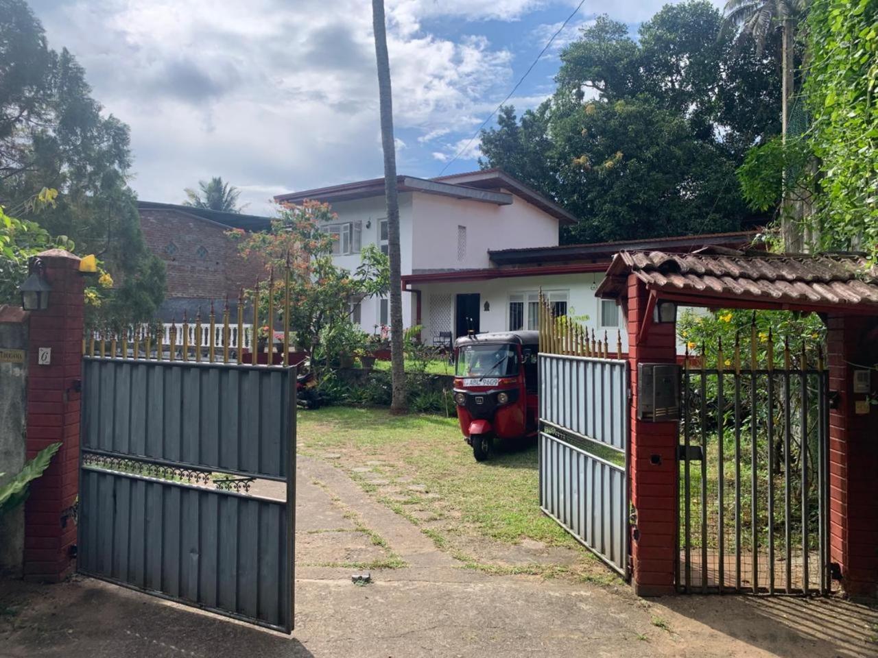 No 06 Veediya Bandara Lane Bahirawakanda Kandy Zewnętrze zdjęcie